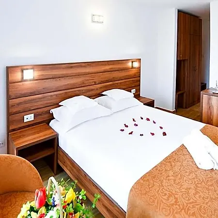 Complex Tismana 3* 3* Constança