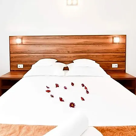Hotel Complex Tismana 3* Constança